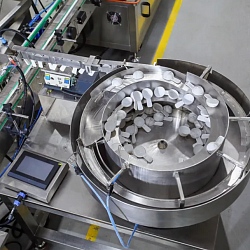 Автоматизированная линия "под ключ" для наполнения банок и дой-паков порошкообразным сырьём и мерной ложкой, до 25 упаковок/мин.-4